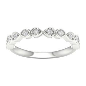 10K DIAMOND 0.06 CT RING